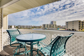 NMB Condo Walk to the Beach or Use the Pool!